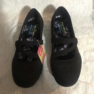 Brand New - Relaxed fit memory foam Sketchers